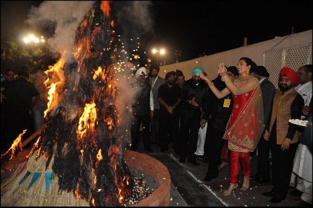 File:Lohri celebration in India.jpg