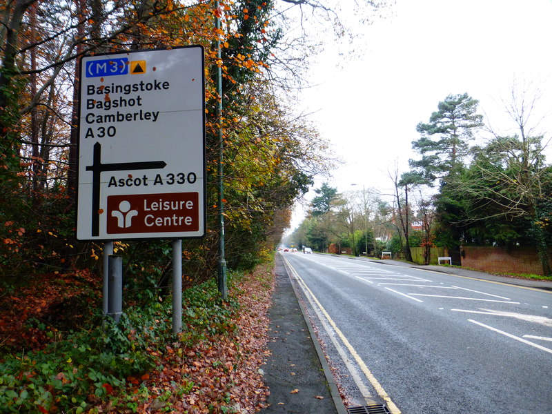 File:London Road looking westwards - geograph.org.uk - 4260795.jpg