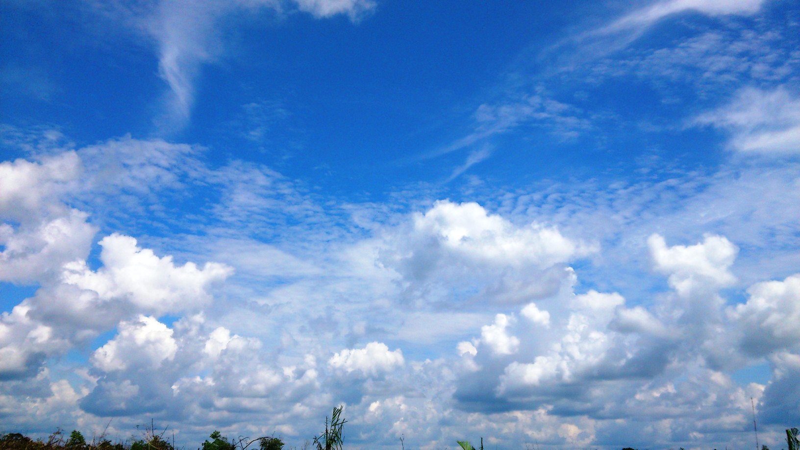 File Mendung di langit  biru 50 JPG Wikimedia Commons