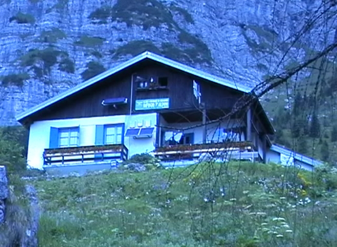 File:Mesfet schiara rifugio.jpg