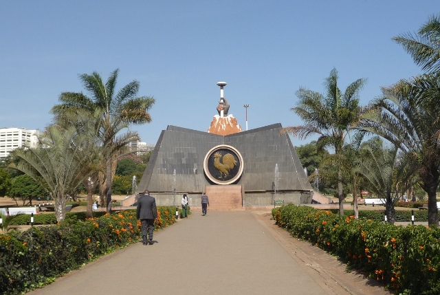 File:Nyayo monument.jpg