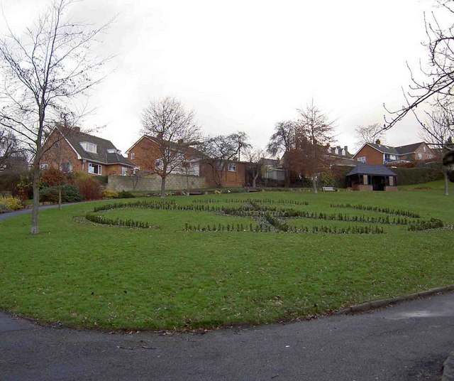 File:Parks park (Gardens) Stroud - geograph.org.uk - 1076302.jpg
