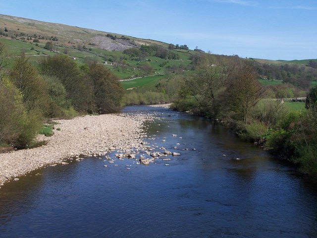 River Swale from Grinton Bridge - geograph.org.uk - 2382902