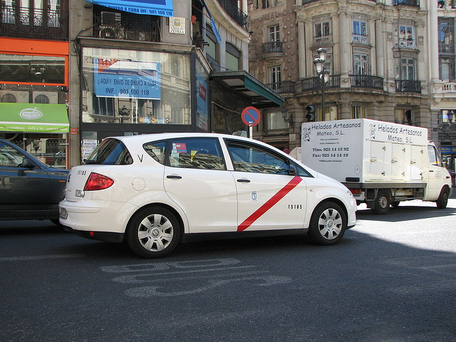 File:SEAT Toledo Mk3 taxi.jpg