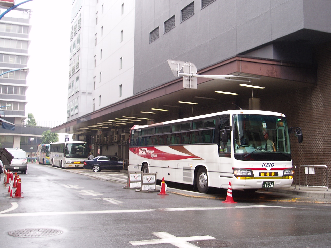 新宿高速バスターミナル Wikipedia