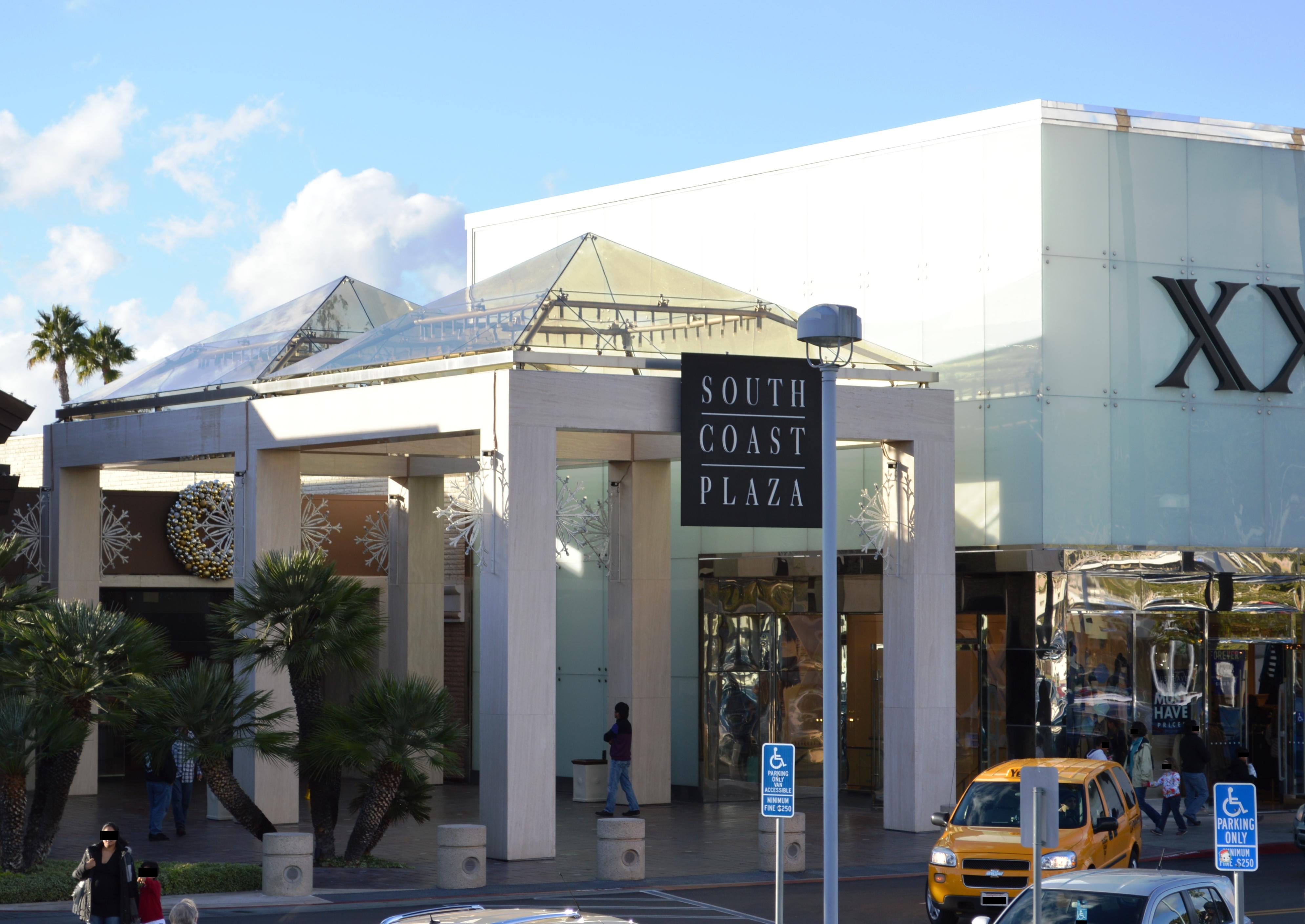 File:South Coast Plaza (2013) 13.JPG - Wikipedia