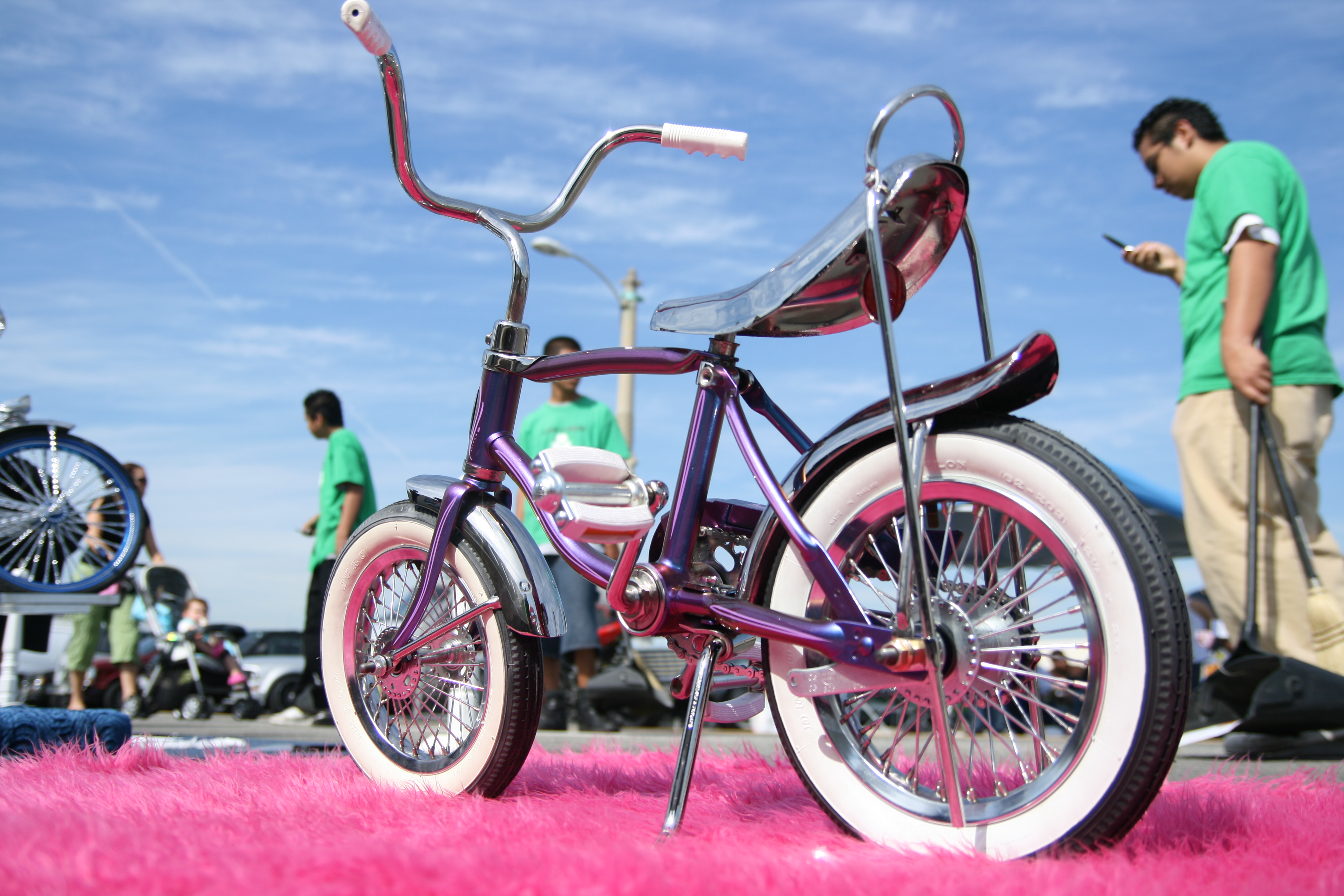 ローライダー自転車 Lowrider Bicycle: 最新の百科事典、ニュース