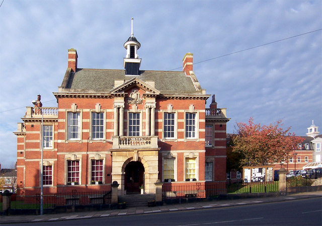 File:The Old Council House, Cambridge Street - geograph.org.uk - 279383.jpg