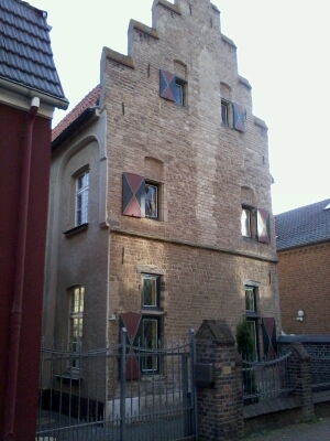 File Xanten Gotisches Haus In Der Bruckstrasse Jpg Wikimedia Commons