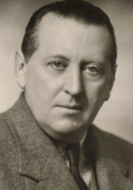 <span class="mw-page-title-main">York Bowen</span> English composer and pianist (1884–1961)