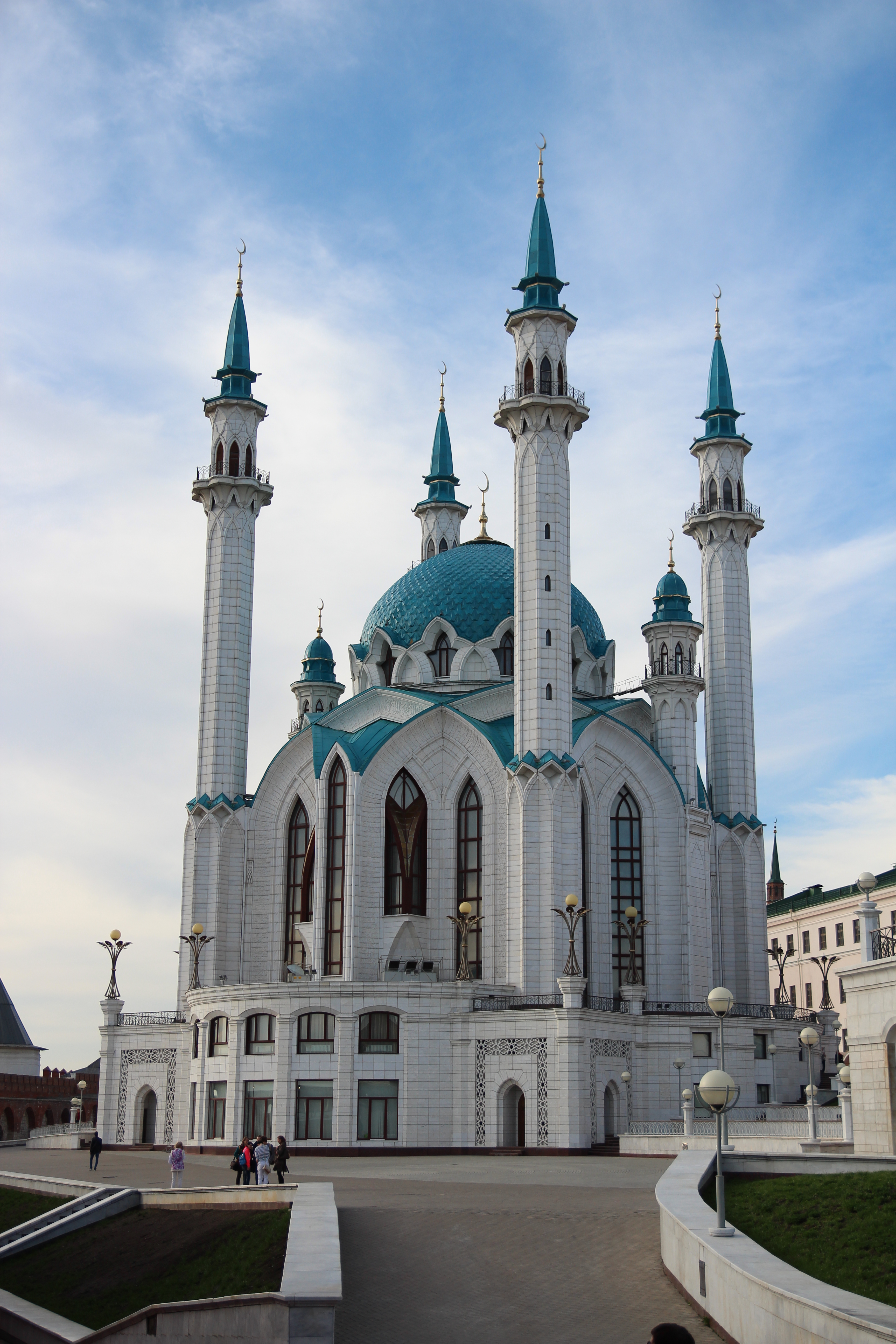 Церкви храмы мечеть. Храм кул Шариф в Казани. Открытие мечети кул Шариф. Высота мечети кул Шариф. Мечеть кул Шариф 1552 год.