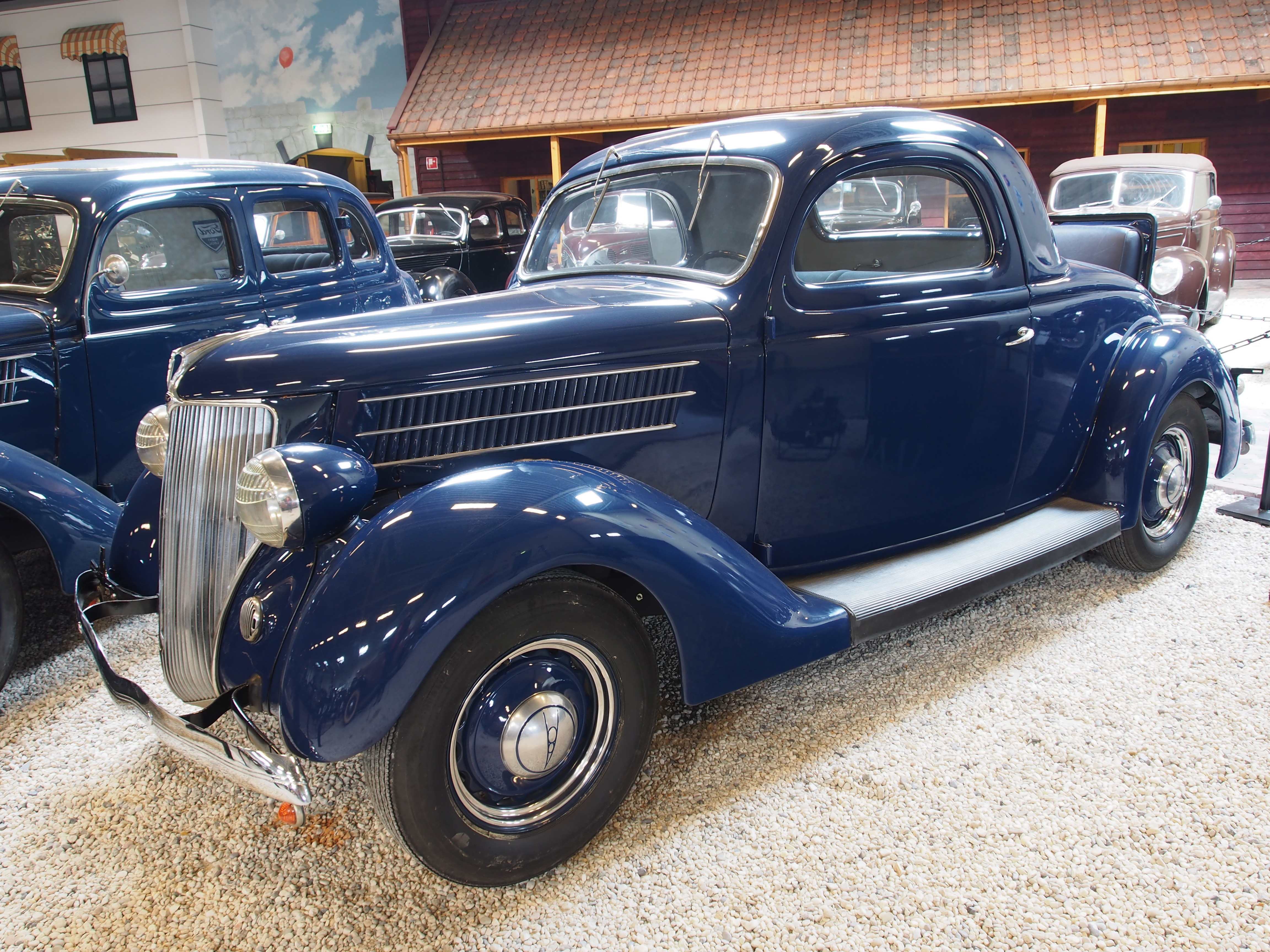 Ford Coupe 1936 салон