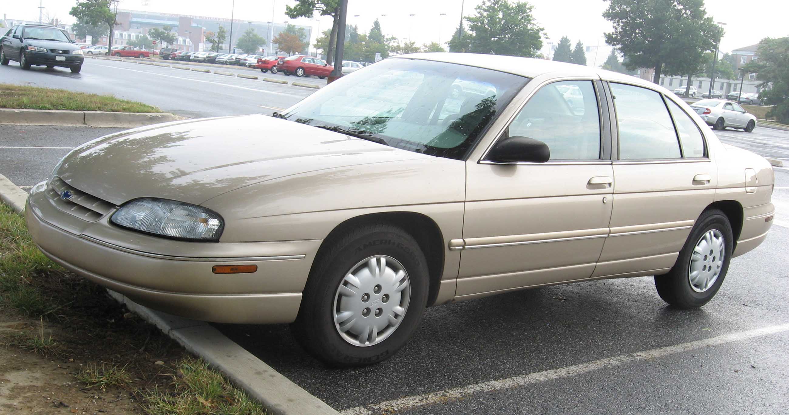 File:2nd-Chevrolet-Lumina-2.jpg - Wikimedia Commons