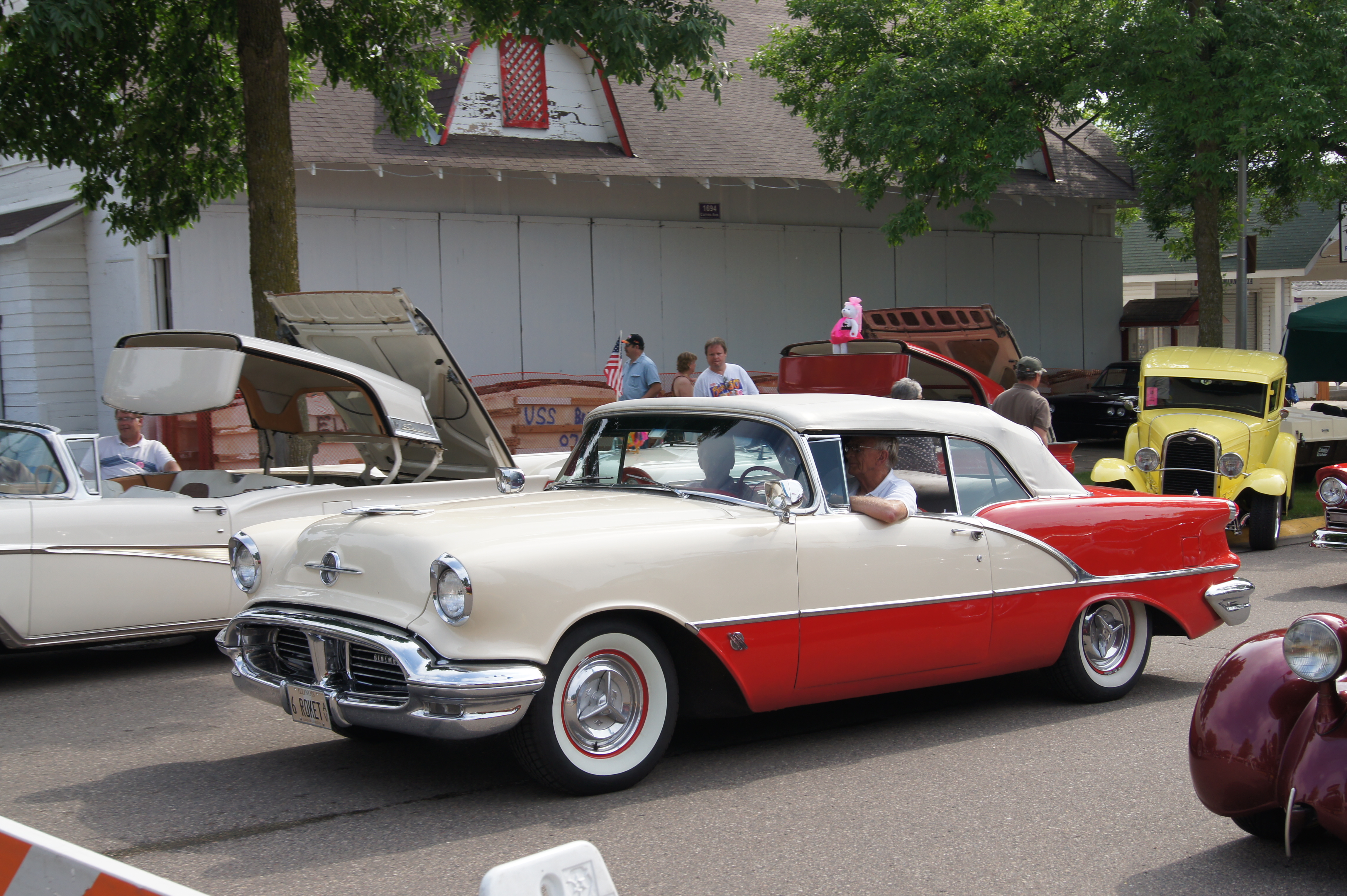 Oldsmobile f 88