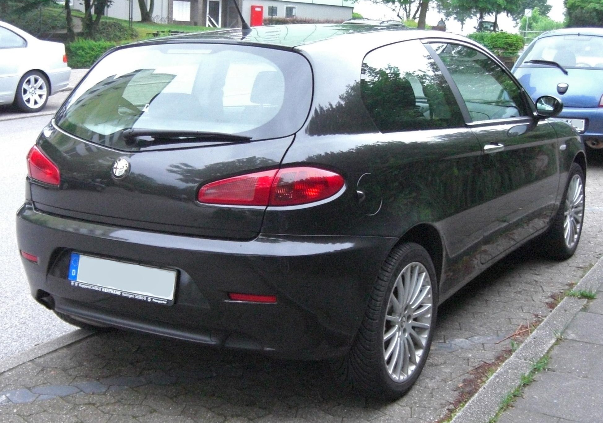 File:Alfa 147 rear.jpg - Wikimedia Commons