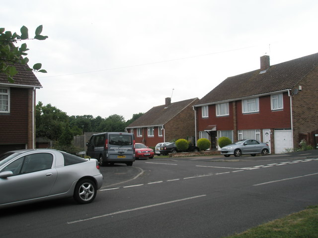 File:Approaching the junction of Corbett Road and Montgomery Walk - geograph.org.uk - 1915765.jpg