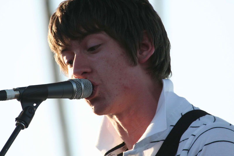 File:Arctic-Monkeys-singer.jpg