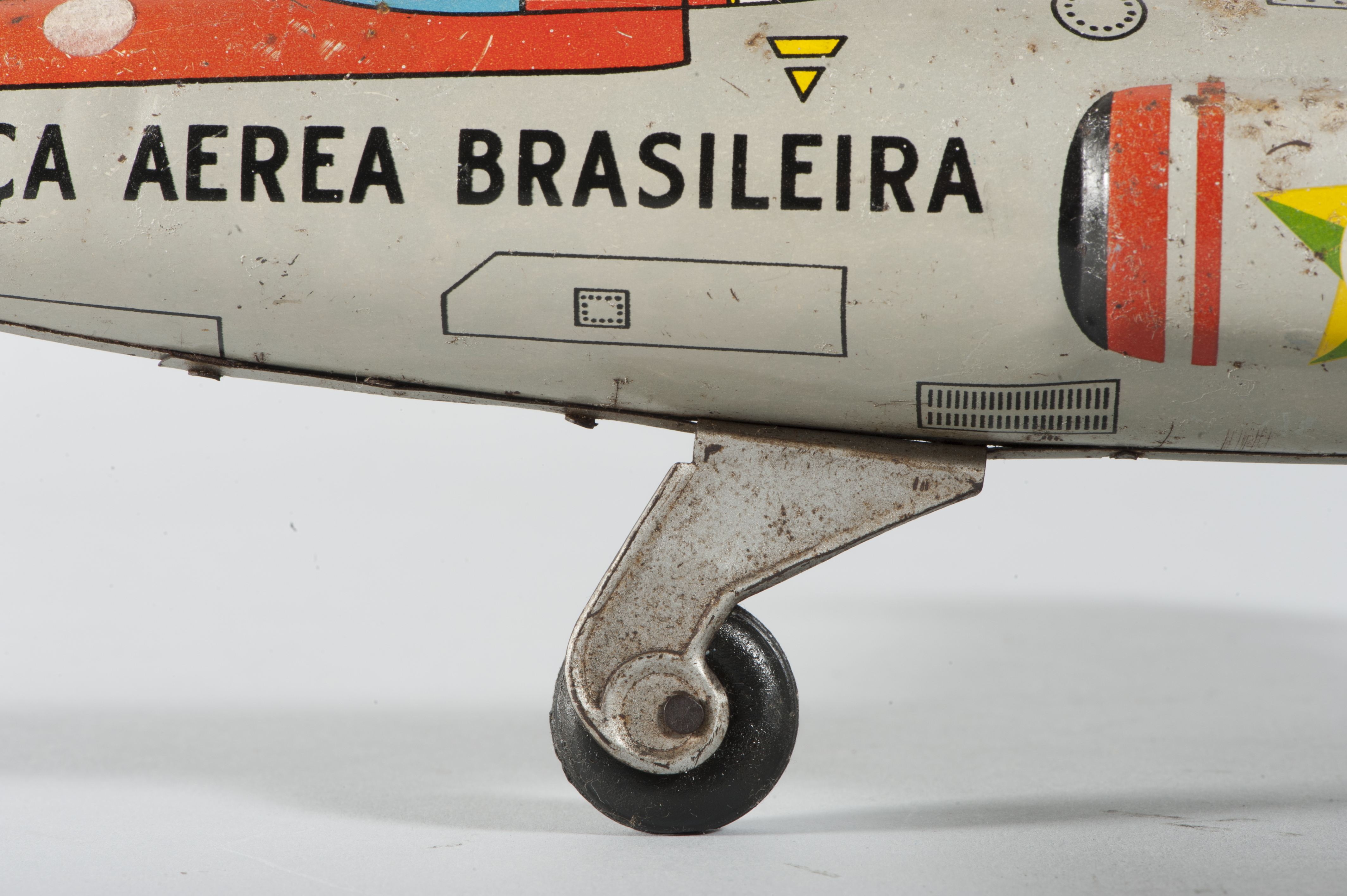 File:Brinquedo - Avião Força Aérea Brasileira, Acervo do Museu