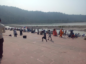 File:Busy triveni.jpg