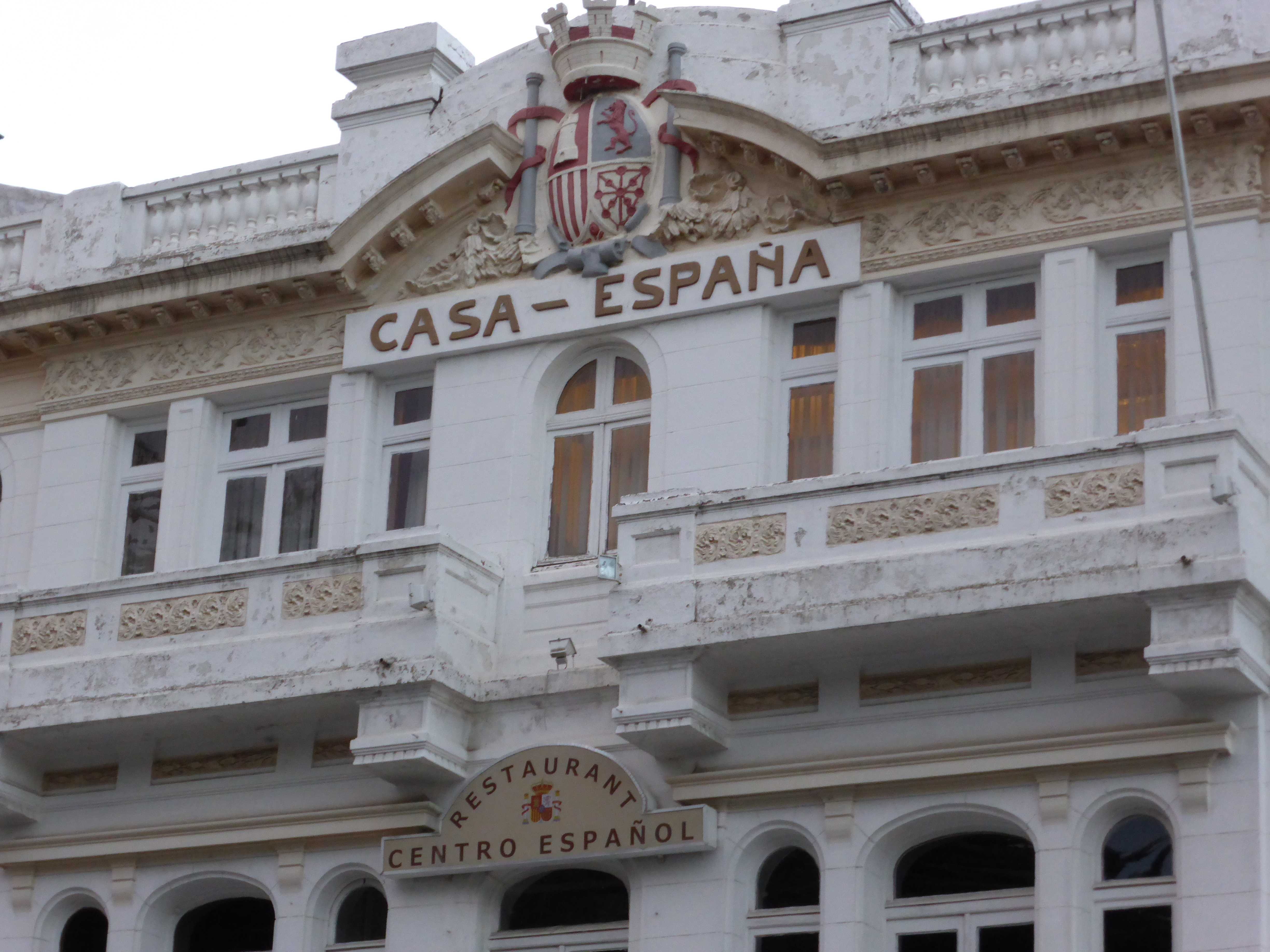 Archivo:Casa España, Punta Arenas, Magallanes,  - Wikipedia, la  enciclopedia libre