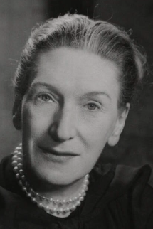 Fil:Elizabeth Bowen (cropped).png