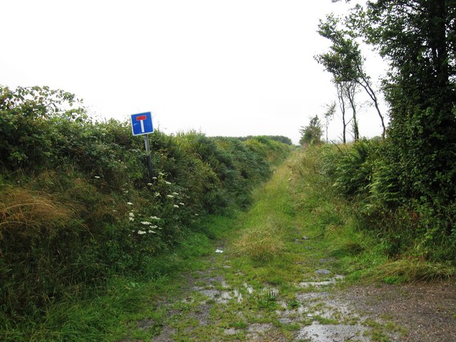 File:Five Cross Way - geograph.org.uk - 4108306.jpg