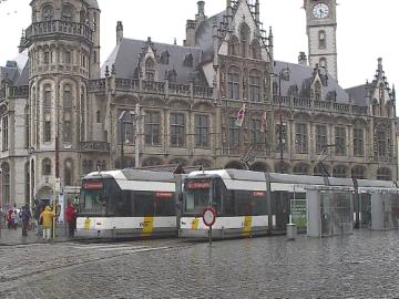 File:Hermelijn Korenmarkt.jpg