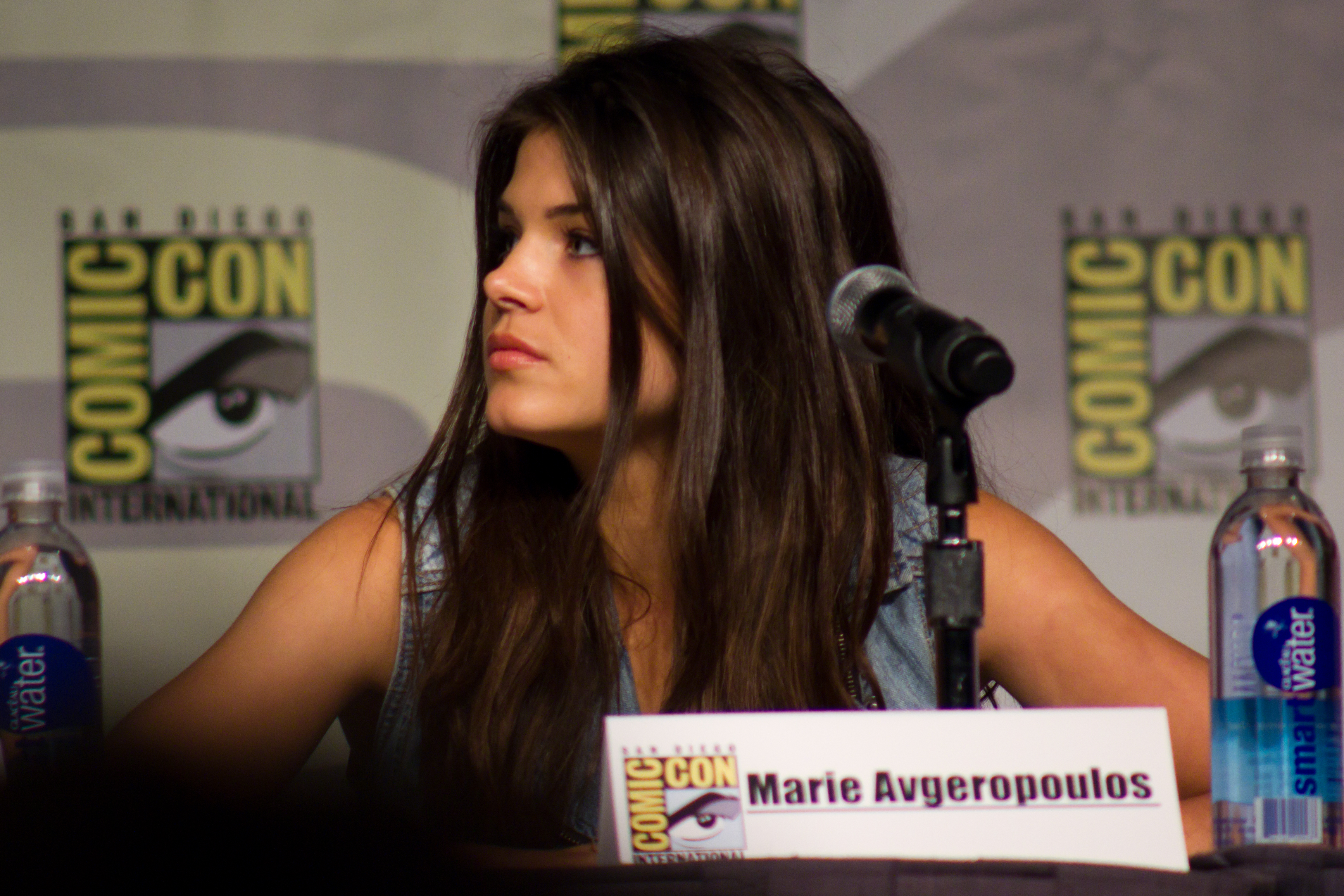 Películas y programas de tv de marie avgeropoulos