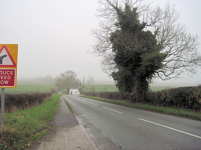 File:Oakeley Corner on B4385 looking East - geograph.org.uk - 2702739.jpg