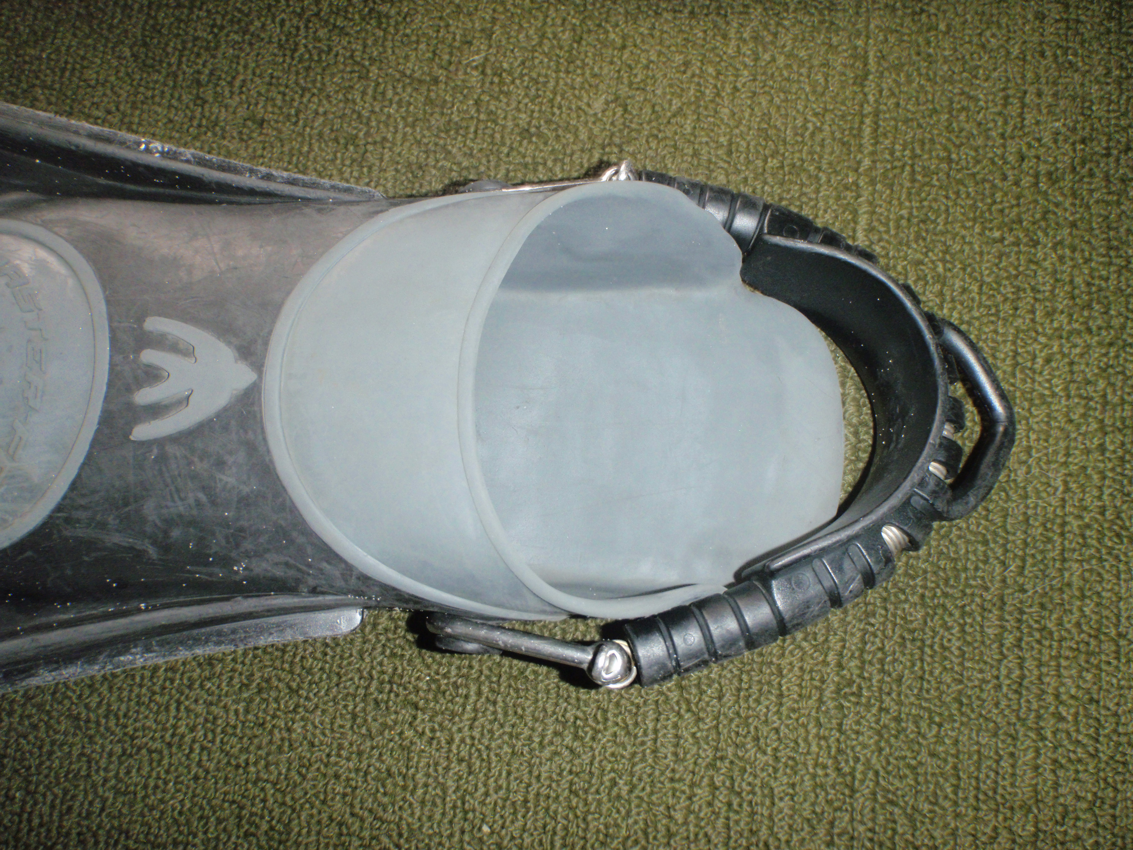 Omega Amphibian Navigator Float Tube Flip Fins