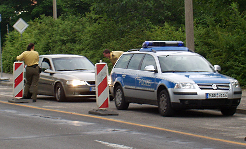 File:Polizeikontrolle-Eberswalde.jpg