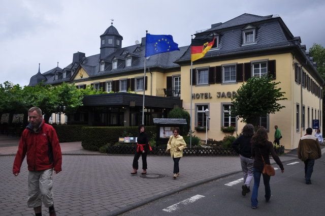 File:Rheingau-Taunus-Kreis - Jagdschloss Niederwald Hotel - geo.hlipp.de - 27304.jpg