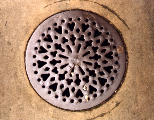 File:Stone Grate.jpg