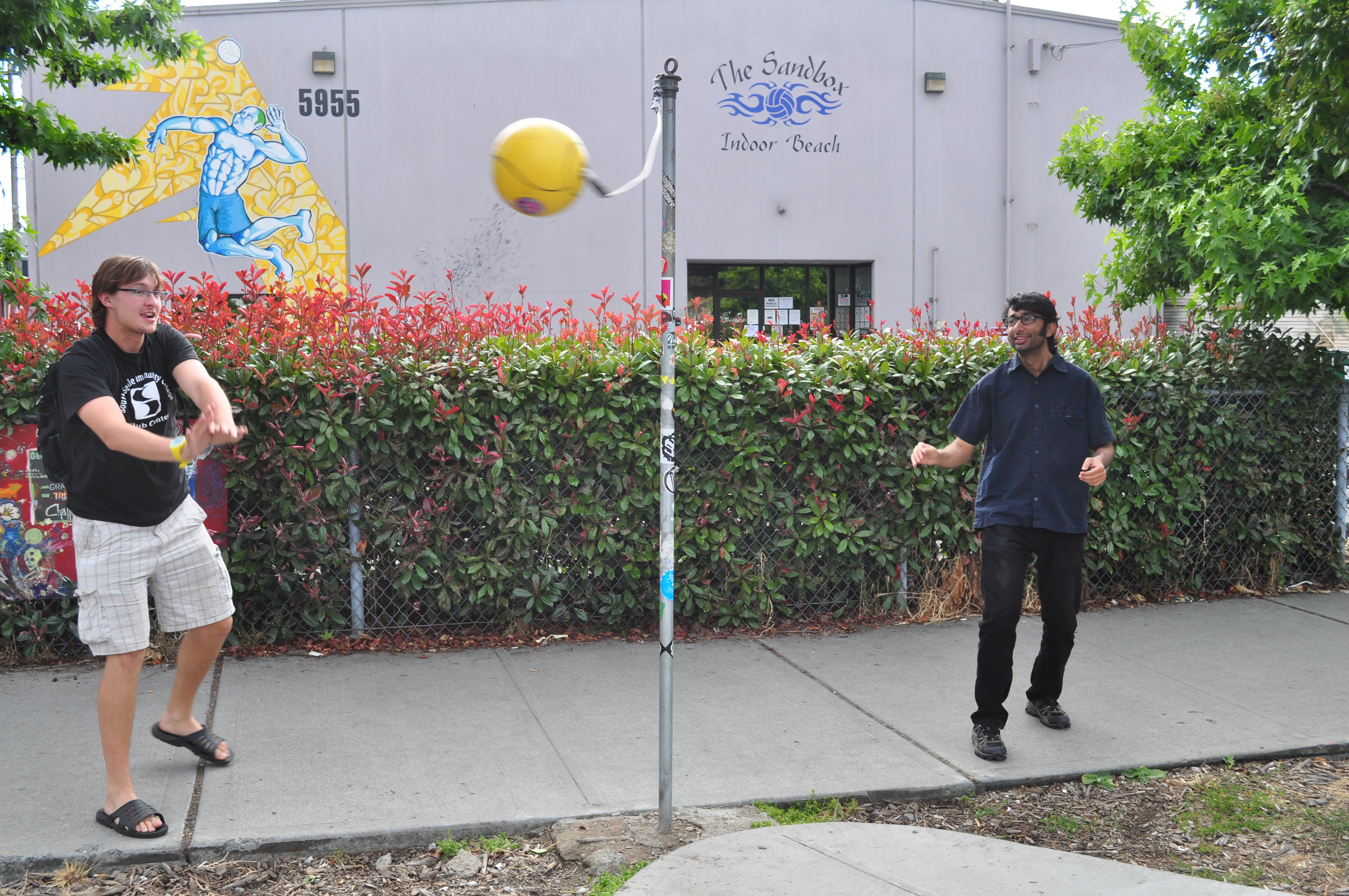 File:Tetherball in Georgetown, Seattle, Washington.jpg - Wikipedia