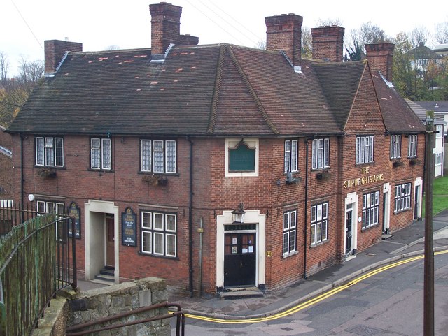 File:The Shipwrights Arms Public House, Chatham - geograph.org.uk - 1049948.jpg