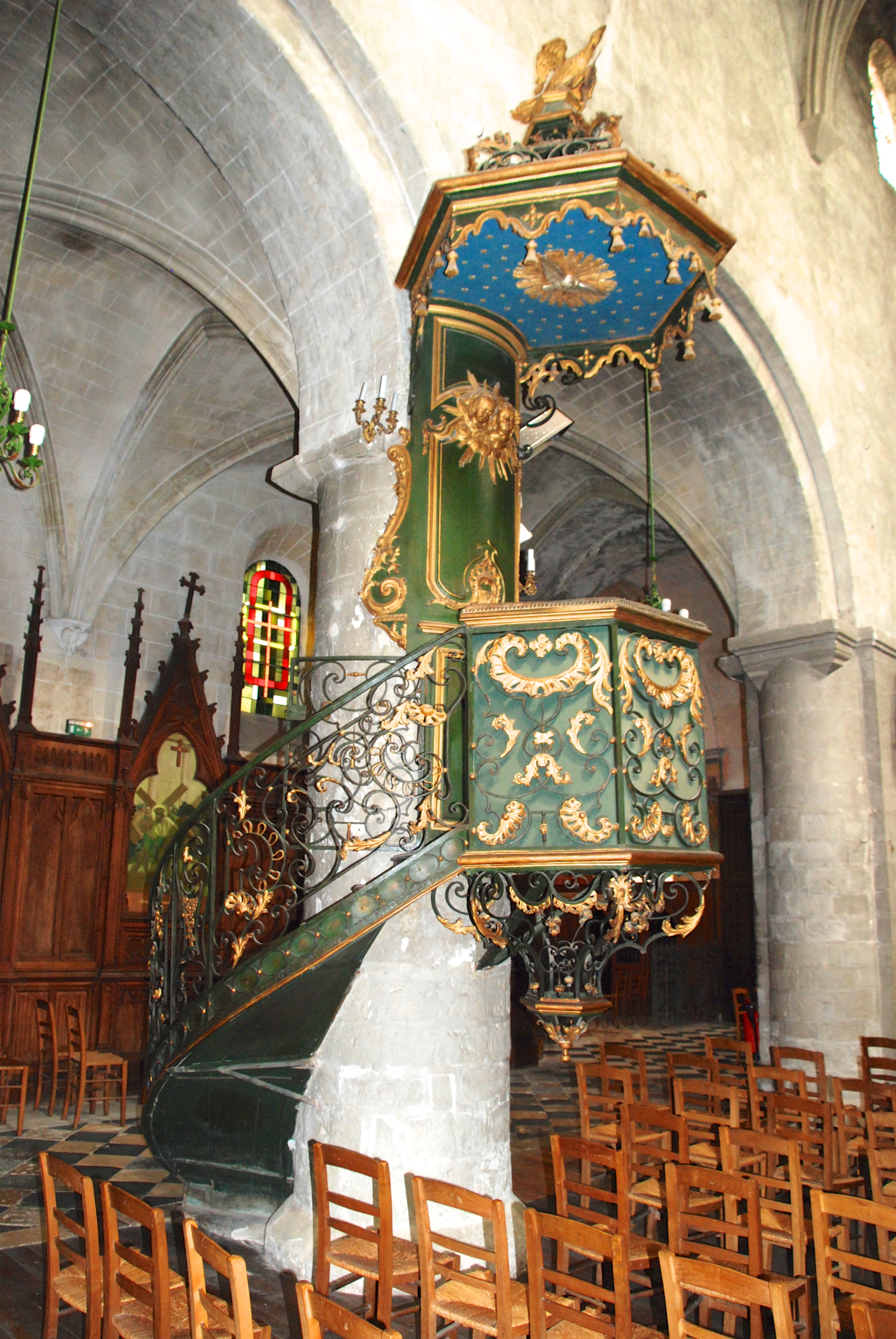 Chaire à prêcher de l'église Saint-Étienne de Jargeau — Wikipédia