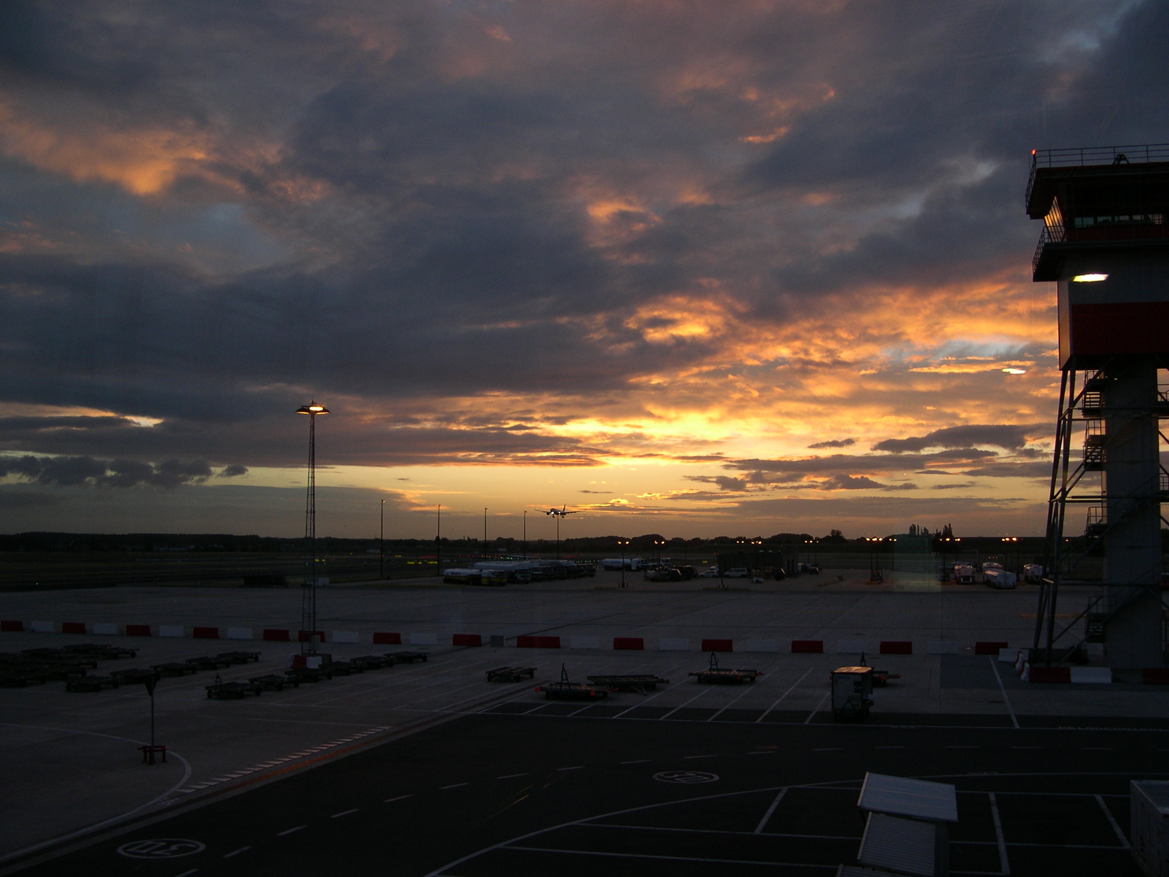 Brussels Airport - Wikipedia