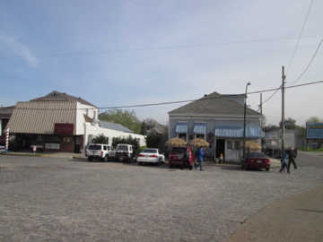 File:Algiers NOLA Mch2014 Dry Dock Vine DIne.jpg