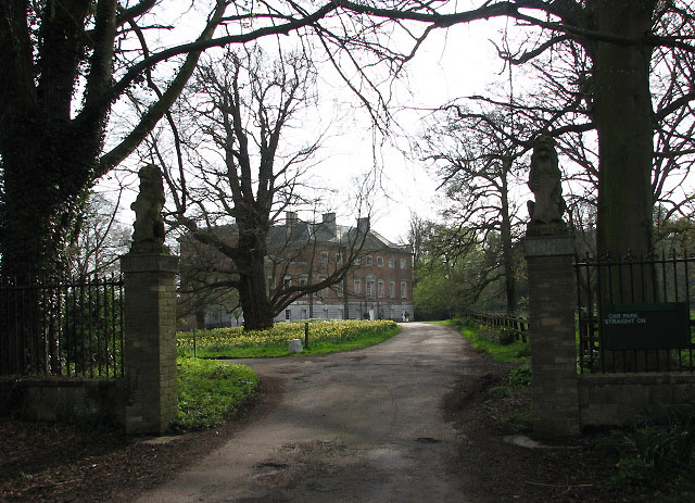 File:Approaching Wolterton Hall - geograph.org.uk - 778031.jpg
