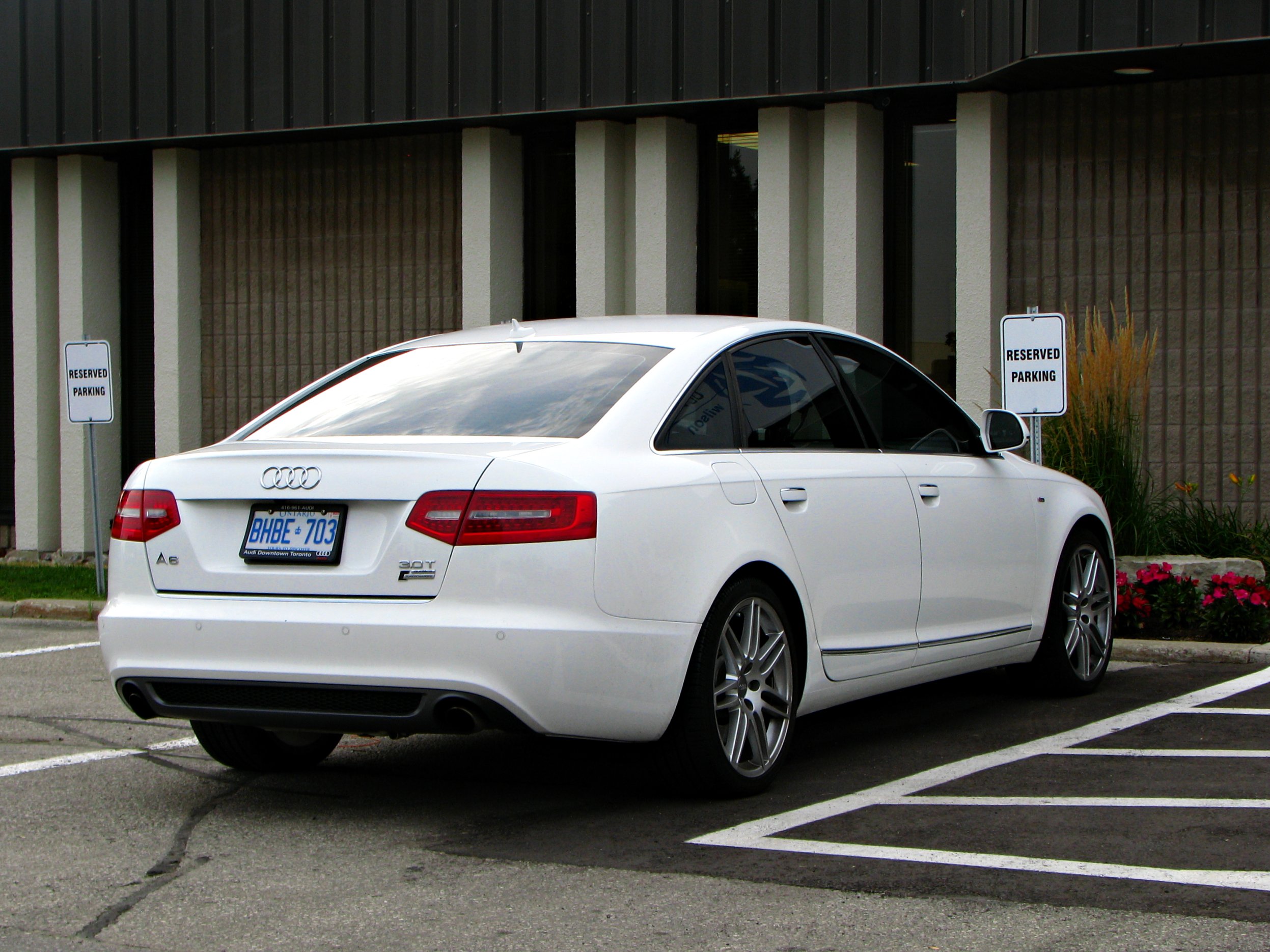 File:Audi-A6-C6-3.2.jpg - Wikipedia
