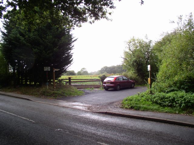 File:Black Cottage Lane, near Wickham - geograph.org.uk - 251691.jpg