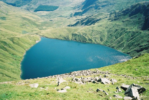 File:Blea Water - geograph.org.uk - 632421.jpg