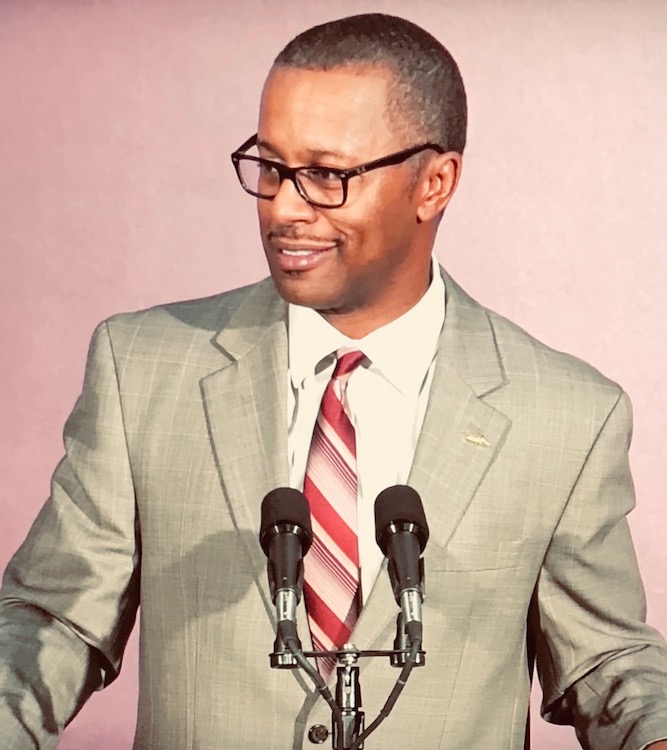 Willie Taggart - Wikipedia