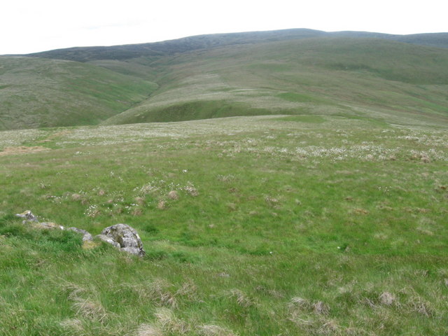 File:Core Hill towards Sauchanwood Hill - geograph.org.uk - 840747.jpg