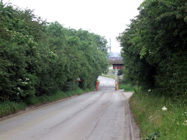 File:Dawes Lane - geograph.org.uk - 188584.jpg