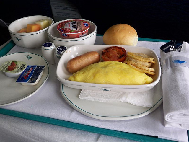 File:Garuda Indonesia Breakfeast Executive Long Haul.Jpg