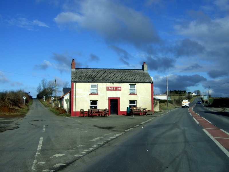 File:Glandy Cross and the Cross Inn - geograph.org.uk - 1707476.jpg