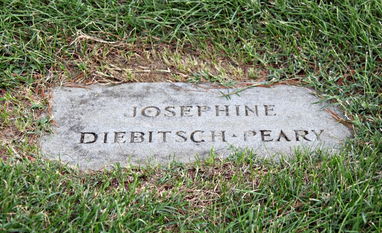 File:Grave of Robert Peary - closeup of wifes headstone - Arlington National Cemetery - 2011.JPG