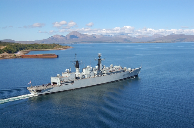 File:HMS Campbeltown in Kyle Akin - geograph.org.uk - 446635.jpg