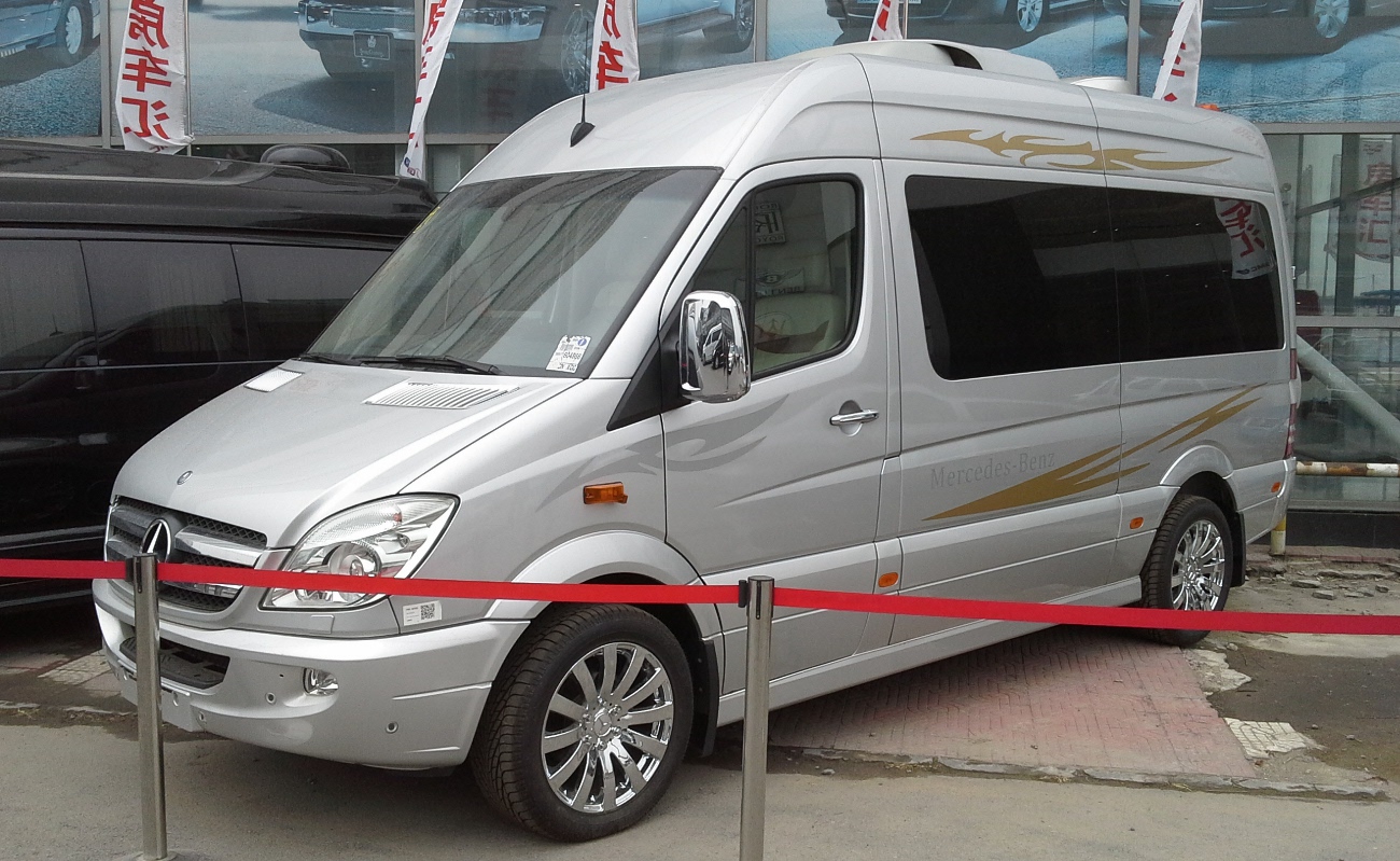 File:Mercedes-Benz Sprinter W906 2 China 2014-04-24.jpg - Wikimedia Commons